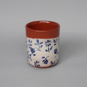 Tavaszi virágos kerámia pohár kék mintával 2,5dl