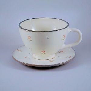 Rózsás teás csésze alátét tányérral – 3 dl