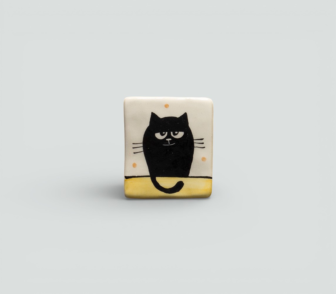 Kerámia hűtőmágnes 5 cm fekete macska dekorral #17